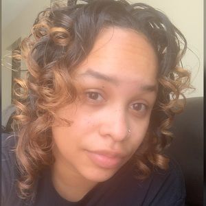 Meet your Posher, Marissa